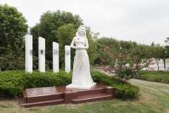 E尊国际集团：以工匠精神展现碑雕工艺的魅力，纪念邓丽君的永恒歌声